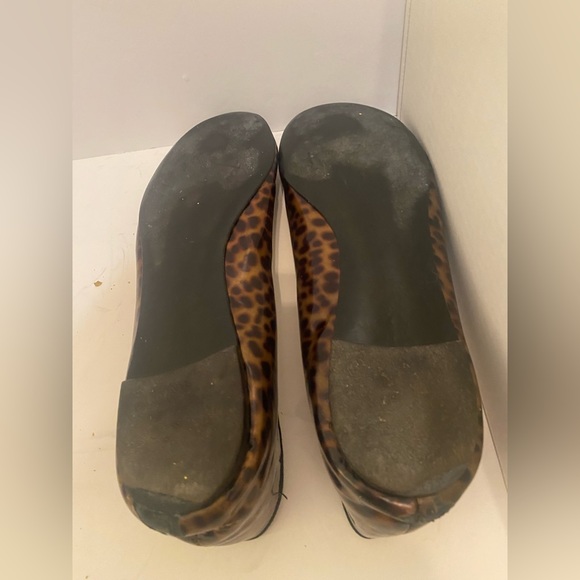 Ann Taylor Tortoiseshell Patent Leather Flats - Picture 4 of 4